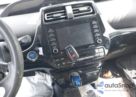 2021 Toyota Prius Le z USA, uszkodzony, nr VIN JTDKAMFU8M3134511